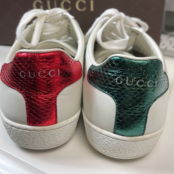 ‼️‼️‼️SOLD‼️‼️‼️Gucci Ace Sneaker with embroidered bee size 36 women sneaker - Picture 3 of 11